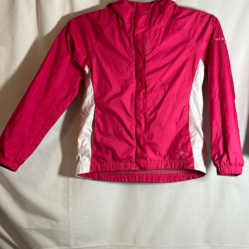 Columbia girls windbreaker jacket.